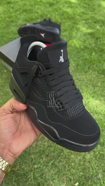 Air Jordan 4 Black Cat 🐈‍⬛